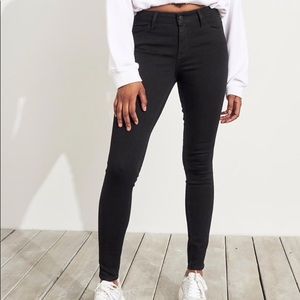 Hollister skinny jeans
